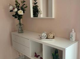 Alojamiento Apostol 2, hotel v destinaci Melide