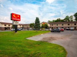 Econo Lodge Massena Hwy 37, отель в Массене, рядом находится Upper Canada Village