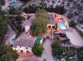 EL CONVENTO Vivienda Rural Jaén Andalucía España, alojamento para férias em Carchelejo