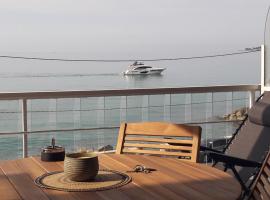 Splendide studio front de mer, hotel v mestu Menton