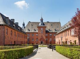 Ferienwohnung Saalstube - Schloss Adolphsburg, cheap hotel in Kirchhundem