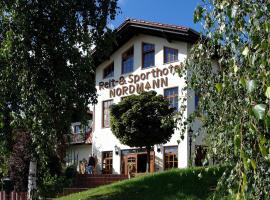 Reit-und Sporthotel Nordmann, cheap hotel in Stangerode