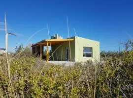 Coralillos - complejo de cabañas con parrillas, patio y estacionamiento cubierto