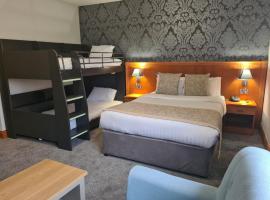 Leitrim Marina Hotel, hotel v destinaci Carrick-on-Shannon