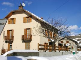 Viesnīca Maison de 6 chambres avec jardin amenage a Villar Saint Pancrace a 1 km des pistes pilsētā Villar-Saint-Pancrace