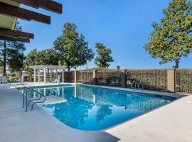 Best Western Orchard Inn, hotel in Turlock