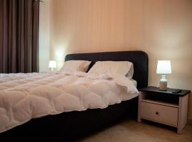 Xhelo's Rooms, hotelli Tiranassa