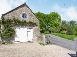 The Long Barn, vacation home in Cirencester