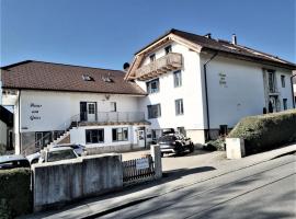 Haus am Gries: Murnau am Staffelsee şehrinde bir konukevi