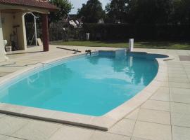 Gite du Berger, hotel in Brouviller