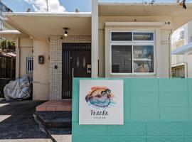 Frank's CHATAN, ξενοδοχείο σε Chatan