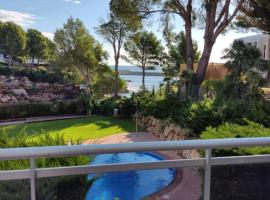 Paraíso en Cala Llobeta, hotel familiar en Calafat