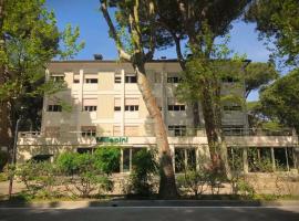 Hotel Millepini, hotell i Marina Romea