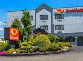 Econo Lodge, chalet de montaña en Hicksville