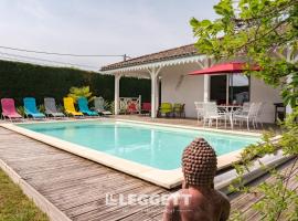 Beautiful Louisiana villa sleeps 6 with pool, Ferienhaus in Mios