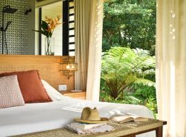 ChamGaia off-grid eco-villa – hotel w mieście Chamarel