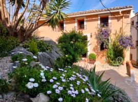 Les Penyetes Boutique Bed and Breakfast, hotel amb aparcament a Campell