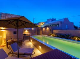 Present Perfect Villa - private pool, vila u gradu 'Firostefani'