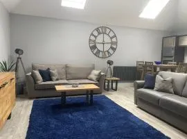 The Store by Caithness Luxury Apartments NC500 - Luxury modern conversion with open plan living - Sleeps 4