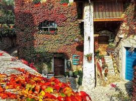 Rustico La Colonna - Tremosine sul Garda, hotel v destinaci Tremosine Sul Garda