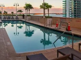 Luxury 1BD Apt in Downtown Brickell free parking
