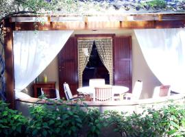 Asfodelo, hotel v Pule
