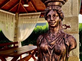 아피토스에 위치한 호텔 Caryatis Ntoridis Studios & Apartments in Afitos