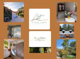 Studio avec jardin entre Aix-en-Provence, Luberon et Verdon, икономичен хотел в Peyrolles-en-Provence