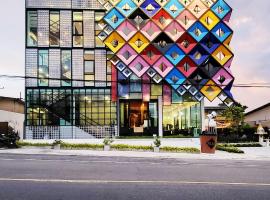Play Poshtel & Cafe', hotel in Krabi