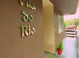 Vila do Río, отель с парковкой в городе Думбрия