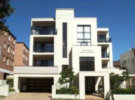 Wollongong Serviced Apartments: Wollongong şehrinde bir otel