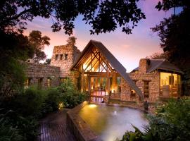 Tsala Treetop Lodge, hotel di Plettenberg Bay