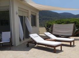 Marina Seaview Villa, hôtel à Istron