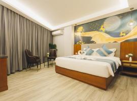 Thapae Twins Hotel, hotell i Chiang Mai