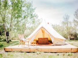 Le repère du pin sec - Glamping & Surfcamp, campsite in Naujac-sur-Mer