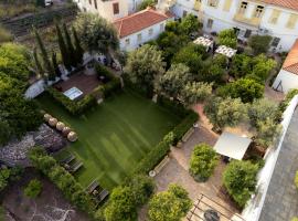 Rafalias Mansion, hotel perto de Ecclesiastic and Byzantine Museum, Hidra