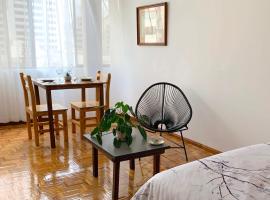 Maywa City Center, serviced apartment in Quito