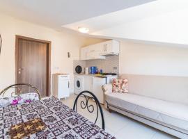 Apartments Near to City Center and Beach, hotel in Marmaris