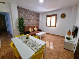 Apartamento Camino Al Castillo، فندق في خاتيفا