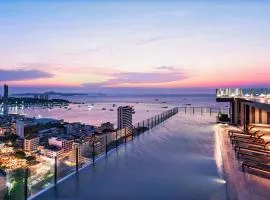 The Base Central Pattaya - A Luxury Condo by Peter