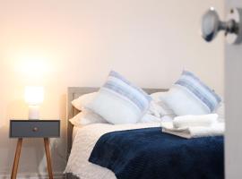 Spacious & Comfortable 3 Bedroom House - FREE WiFi & FREE Parking, hotel di Killingbeck