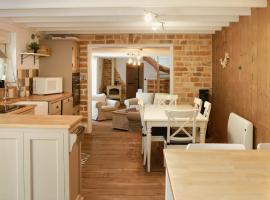 Le doux refuge, hotel with parking in Rimboval