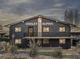 Chalet Alpina, hotel in Jindabyne