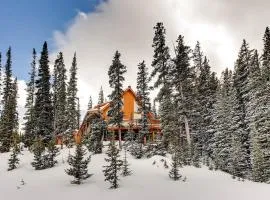 Immaculate & Private Mountain Home with Hot Tub - Sugar Pine Lodge