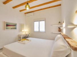 Eressian Lodgings, Skala Eressos Beach, hotel in Skala Eresou