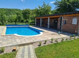 Holiday Home Faruk，Račić的飯店