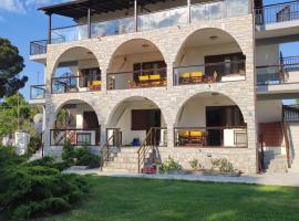 Aegialis Apartments (Dimitros), hotel pantai di Vourvourou