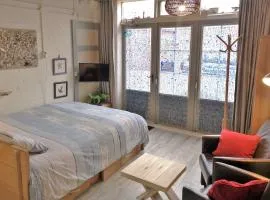 WME46 Studio 't Krekeltje aan de dijk