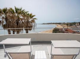 Cicirata Sea Beach - Sicilia Vacanza, hotel in Avola
