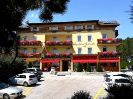 Residence Capriolo, апарт-отель в городе Лавароне